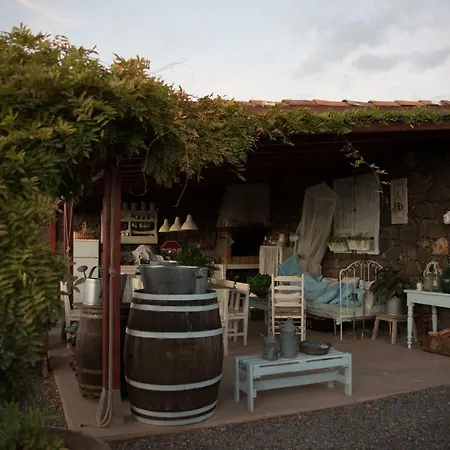 Casa Leandra Con Jacuzzi 乡村民宿 阿德耶