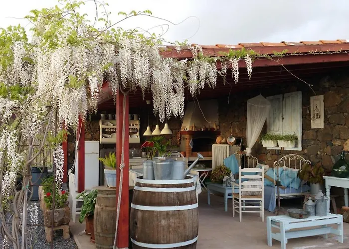 Casa Leandra Con Jacuzzi Будинок відпочинку *